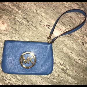 michael kors wristlet